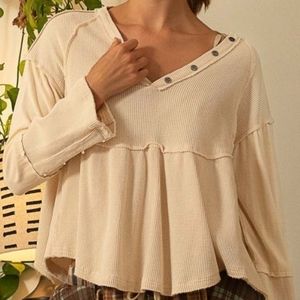 POL medium cream long sleeve top